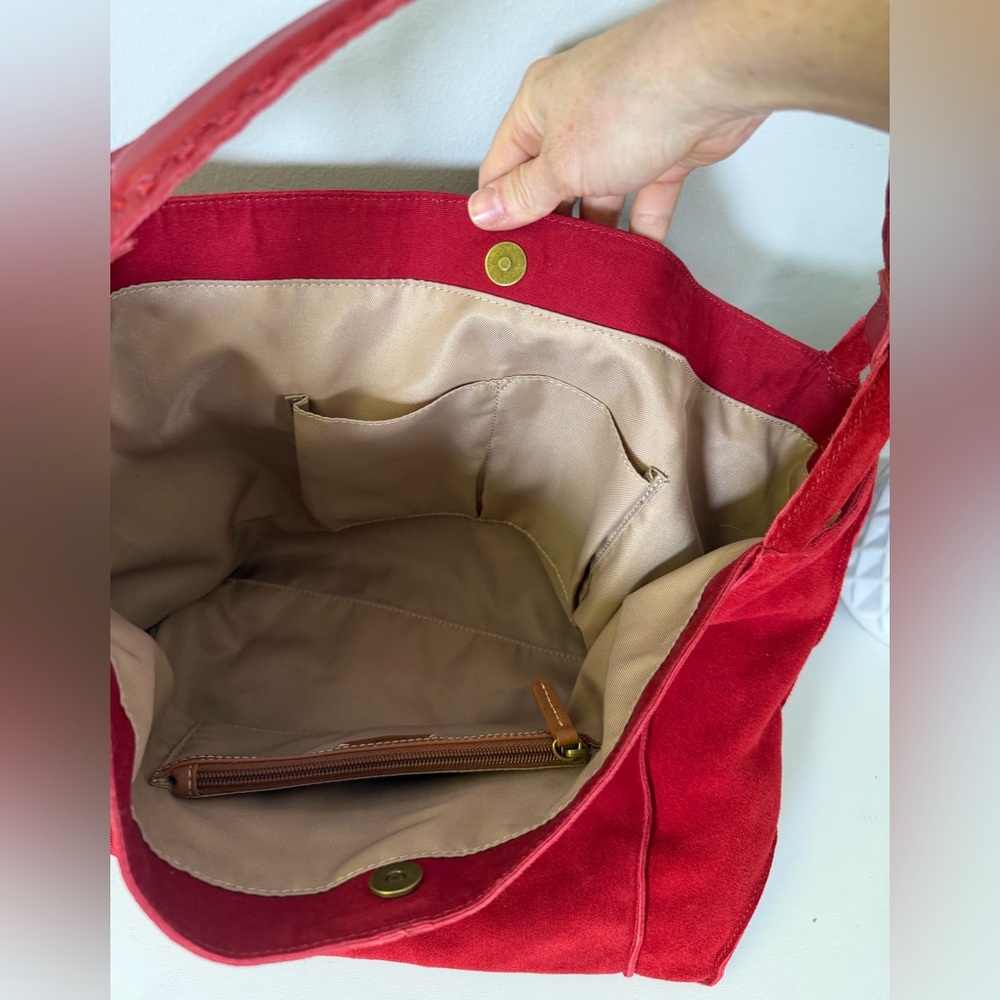 The Sak Los Feliz Large Tote Bag In Scarlet Suede - Picture 10 of 10